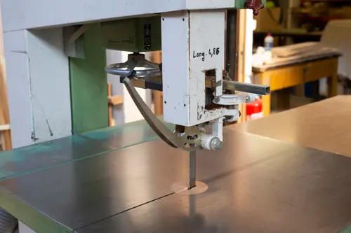 scie-ruban-atelier-selec